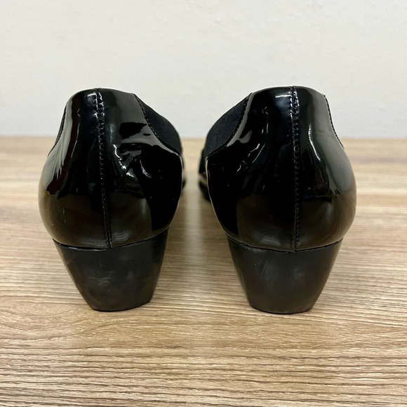Salvador Ferragamo Patent Leather Heel Size 7.5 B - Picture 12 of 14